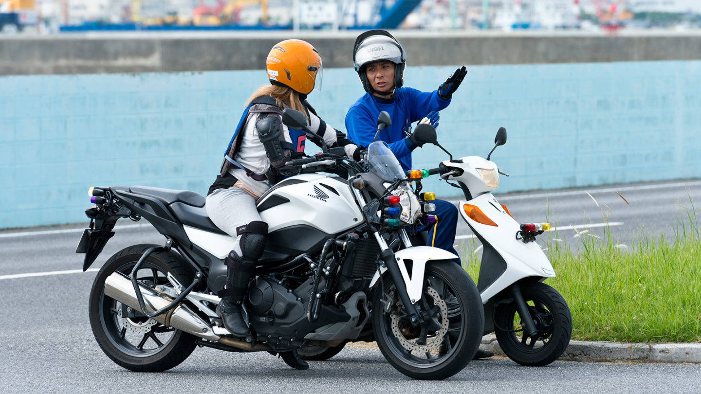 合宿教習なら糸満自動車学校 沖縄でリゾートしながら自動車免許を取っちゃおう 沖縄の糸満自動車学校では普通免許から二輪免許 大型 特殊免許などの自動車免許が取得できます